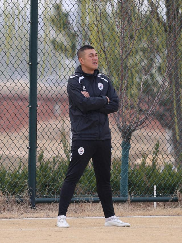 泰安天贶备战新赛季中乙联赛 新援加盟迎战泰山